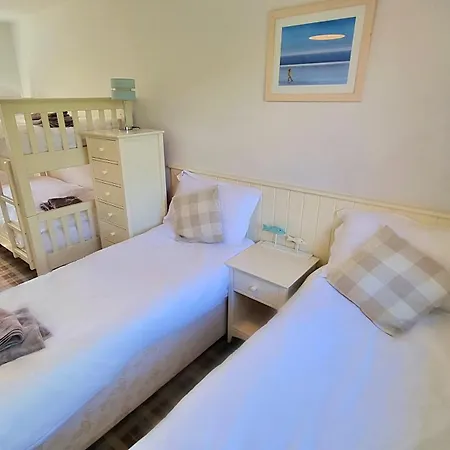 The Bay - Corner Holiday home