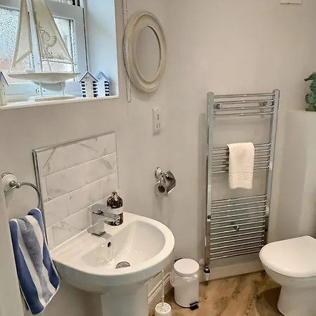 Дом отдыха The Bay - Corner *