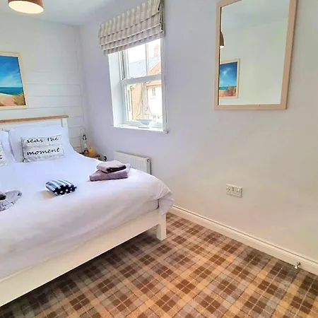The Bay - Corner Holiday home *