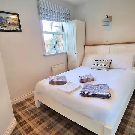 The Bay - Corner Holiday home Filey